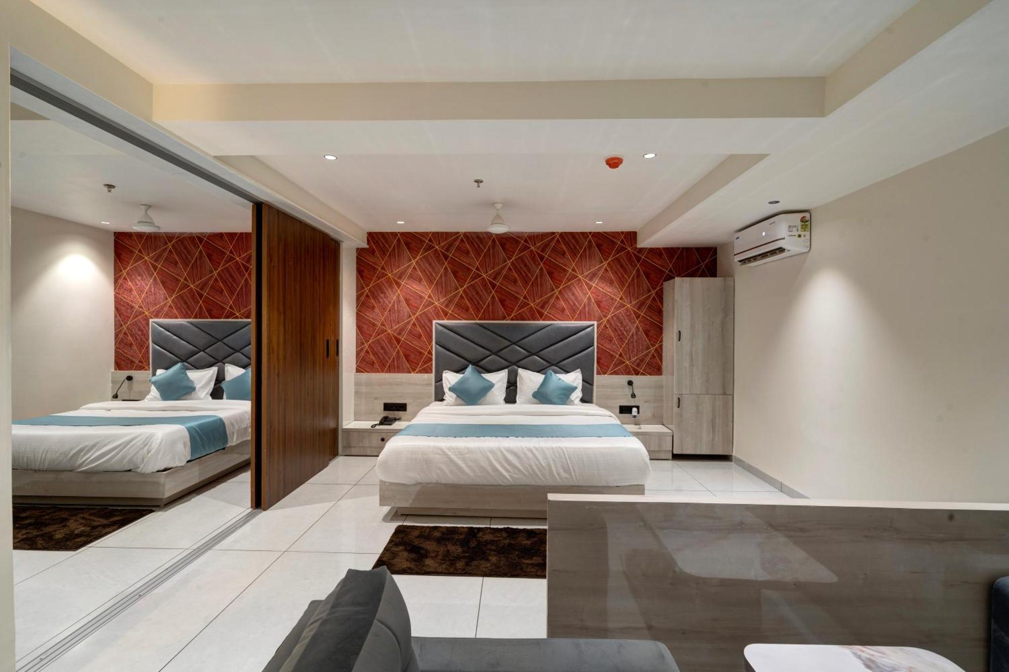 Hotel Shrimad Villa Gandhinagar Luaran gambar