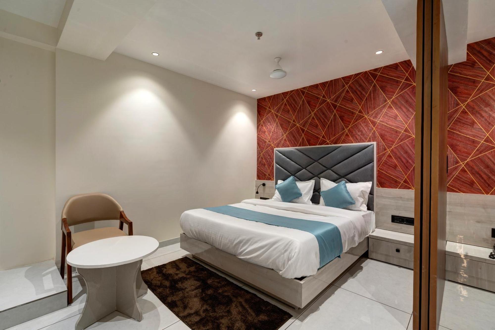 Hotel Shrimad Villa Gandhinagar Luaran gambar
