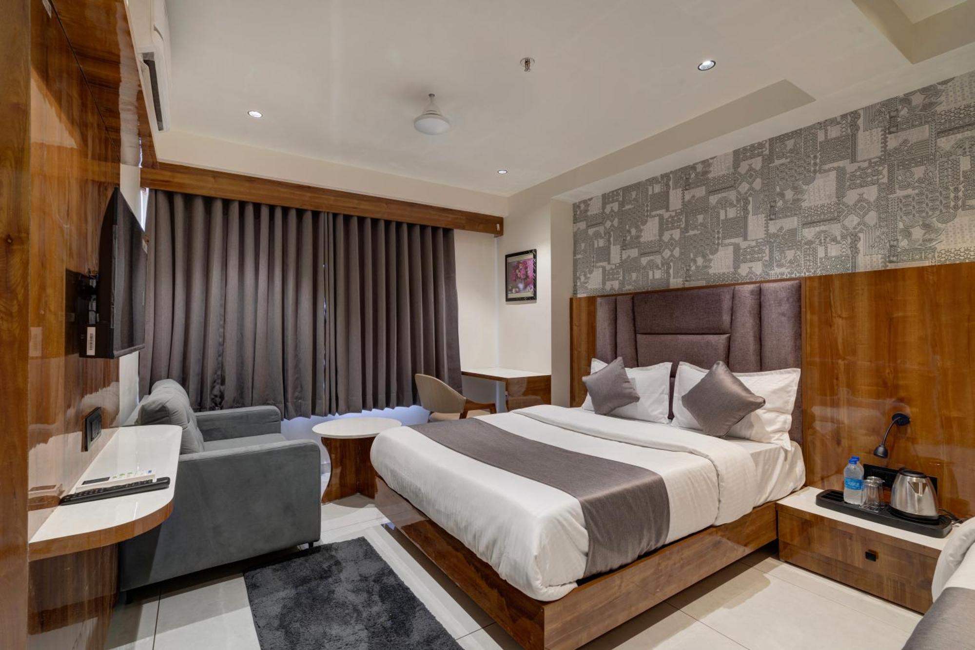 Hotel Shrimad Villa Gandhinagar Luaran gambar